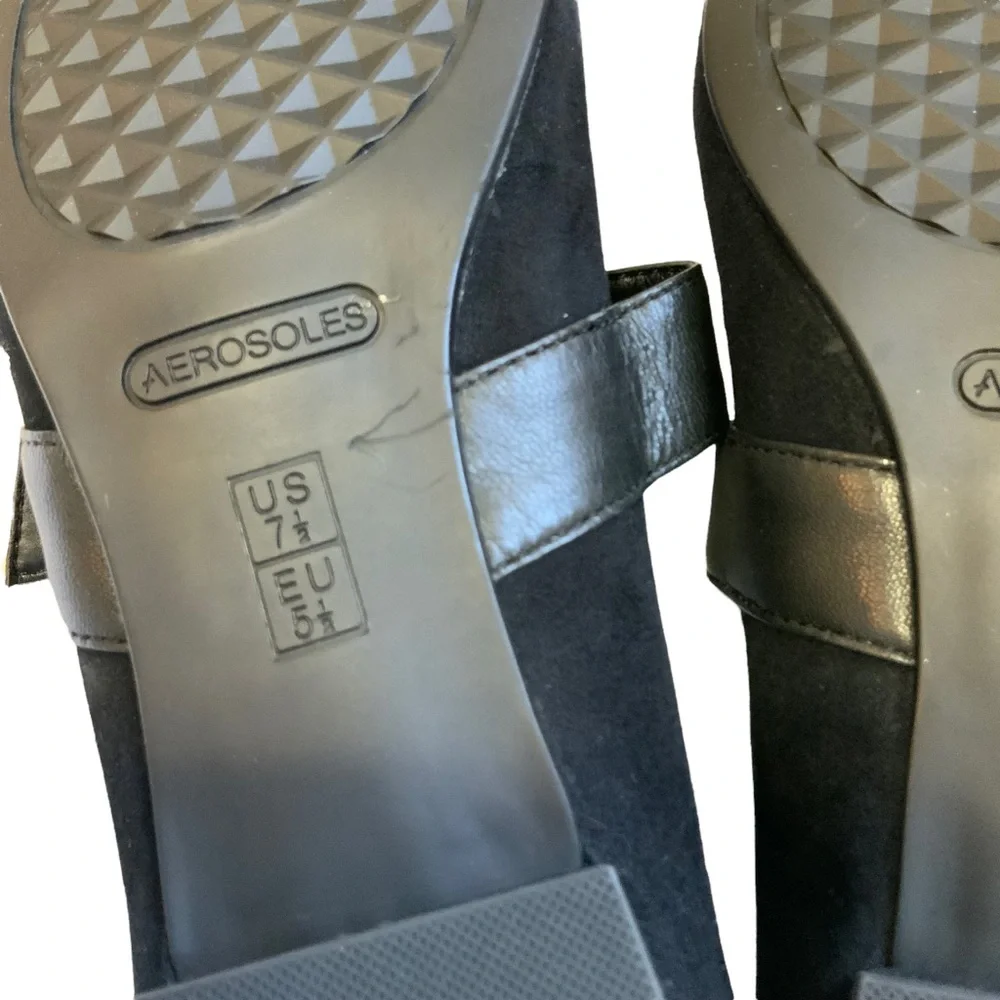 AEROSOLES Black Pointed Flats with Strap - Picture 9 of 10